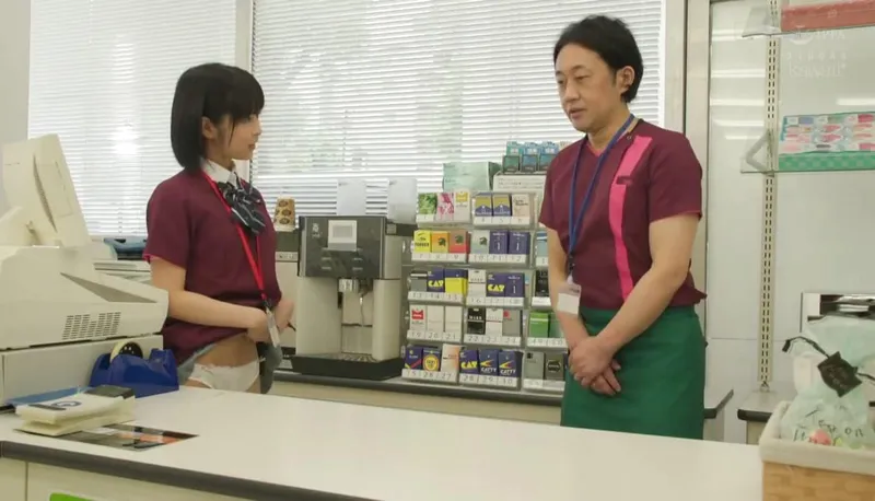 Bướm dễ thương đi làm thêm gạ chịch anh quản lý