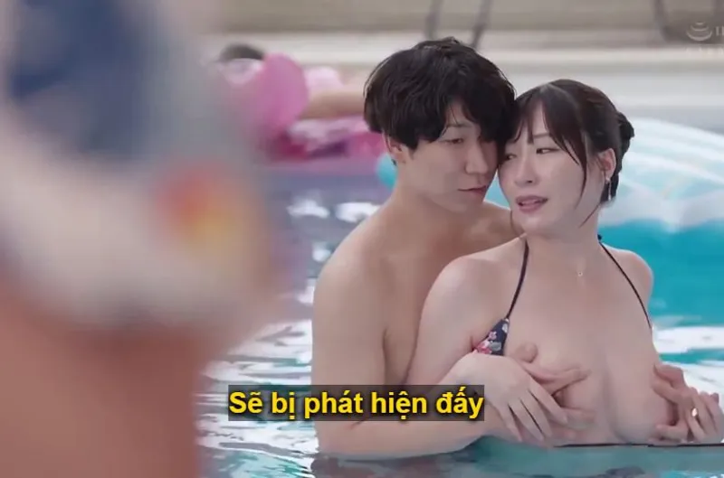 đi đi chơi kỷ niệm ngày cưới, ông chồng bỏ vợ yêu một mình vì bận công việc và cái kết